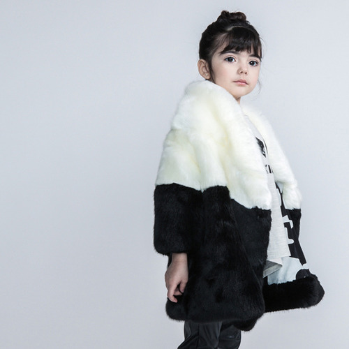 J[균일] Fur coat Black+white