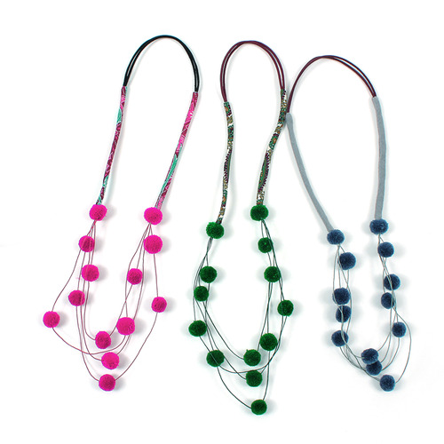 [30%]Pompom necklace-blue/pink/green